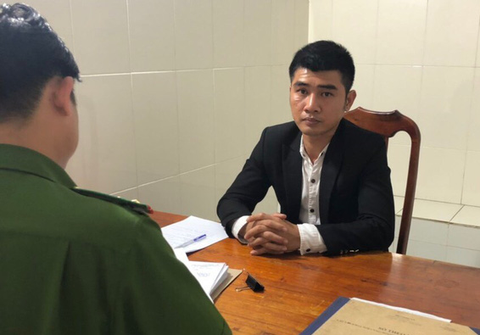 Khởi tố nhân viên Alibaba đánh khách hàng gây thương tích - Ảnh 1. Khởi tố nhân viên Alibaba đánh khách hàng gây thương tích - Ảnh 1.
