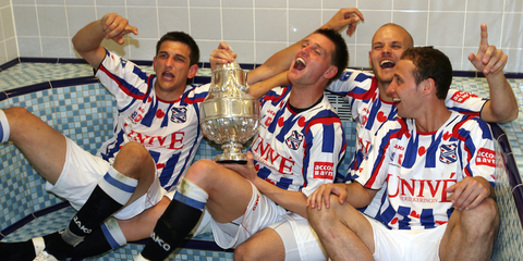 SC Heerenveen: Nơi chắp cánh cho Nistelrooy và hay dùng cầu thủ trẻ như Văn Hậu - Ảnh 1. SC Heerenveen: Nơi chắp cánh cho Nistelrooy và hay dùng cầu thủ trẻ như Văn Hậu - Ảnh 1.