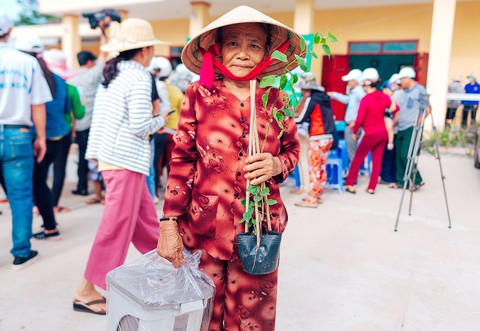 Tử tế với Sa Cần - Kỳ 3: Góp sức cứu con sông quê của Tế Hanh - Ảnh 2. Tử tế với Sa Cần - Kỳ 3: Góp sức cứu con sông quê của Tế Hanh - Ảnh 2.