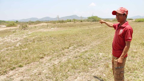Bắt thêm 6 người vụ cán bộ địa chính nhờ dân đứng tên nhận bồi thường - Ảnh 1. Bắt thêm 6 người vụ cán bộ địa chính nhờ dân đứng tên nhận bồi thường - Ảnh 1.