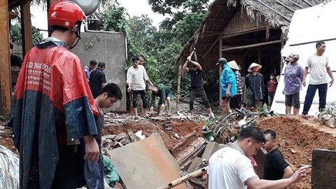 Bão số 3: tưởng nhẹ mà thiệt hại không nhẹ - Ảnh 1. Bão số 3: tưởng nhẹ mà thiệt hại không nhẹ - Ảnh 1.