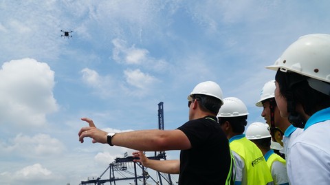 Lái Ong bão khám bệnh đô thị - Ảnh 1. Lái Ong bão khám bệnh đô thị - Ảnh 1.