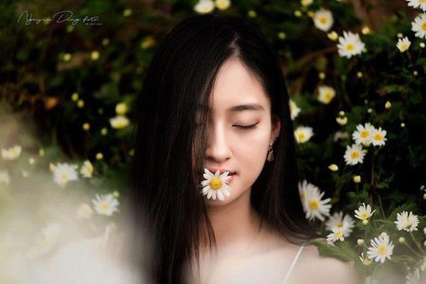 Hoa hậu Lương Thùy Linh: Nữ sinh ngoại thương giỏi Toán, IELTS 7.5 - Ảnh 9. Hoa hậu Lương Thùy Linh: Nữ sinh ngoại thương giỏi Toán, IELTS 7.5 - Ảnh 9.
