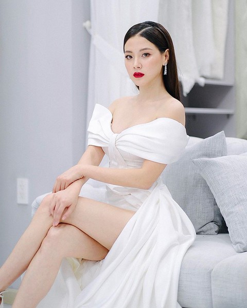 Baifern Pimchanok - người đẹp chuyển giới Chiếc lá cuốn bay là ai? - Ảnh 3. Baifern Pimchanok - người đẹp chuyển giới Chiếc lá cuốn bay là ai? - Ảnh 3.