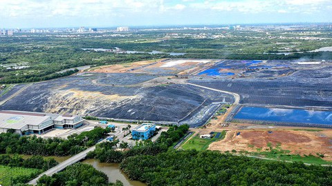 TP.HCM mời người dân giám sát việc khử mùi hôi tại khu Đa Phước - Ảnh 1. TP.HCM mời người dân giám sát việc khử mùi hôi tại khu Đa Phước - Ảnh 1.