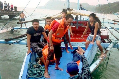 3 vụ lật phà trong ngày ở Philippines, 31 người chết - Ảnh 1. 3 vụ lật phà trong ngày ở Philippines, 31 người chết - Ảnh 1.