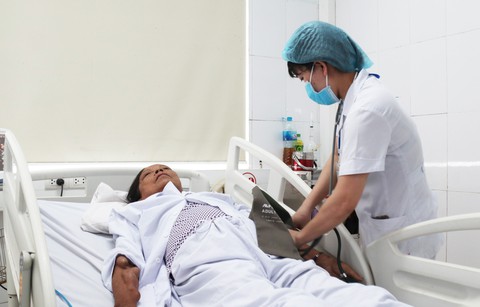 Vụ tai biến chạy thận ở Nghệ An: Do hệ thống dẫn nước bị nhiễm khuẩn - Ảnh 5. Vụ tai biến chạy thận ở Nghệ An: Do hệ thống dẫn nước bị nhiễm khuẩn - Ảnh 5.
