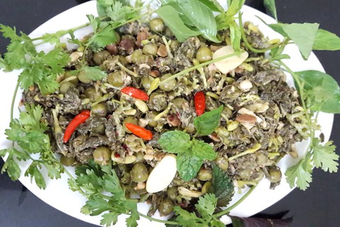 Rau sắn, cà dại trộn tương má thố nàu - cũng ăn được ư? - Ảnh 1. Rau sắn, cà dại trộn tương má thố nàu - cũng ăn được ư? - Ảnh 1.