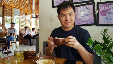 Chàng trai Nhật mê Tố Tâm, Lục Vân Tiên, Kim Vân Kiều - Ảnh 1. Chàng trai Nhật mê Tố Tâm, Lục Vân Tiên, Kim Vân Kiều - Ảnh 1.