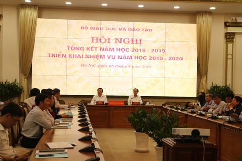 Chỉ 28% người Việt Nam học đại học, trong khi Thái Lan 49%, Hàn Quốc 93% - Ảnh 2. Chỉ 28% người Việt Nam học đại học, trong khi Thái Lan 49%, Hàn Quốc 93% - Ảnh 2.