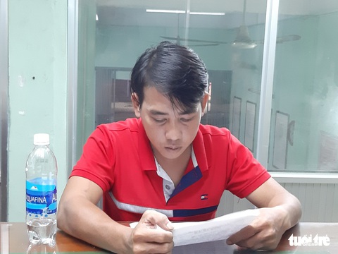 Khởi tố người đàn ông đâm hàng xóm tử vong - Ảnh 1. Khởi tố người đàn ông đâm hàng xóm tử vong - Ảnh 1.