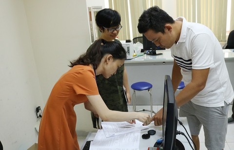Bán xe máy phải... xác nhận độc thân - Ảnh 1. Bán xe máy phải... xác nhận độc thân - Ảnh 1.