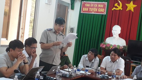 Tạm giữ 3 đối tượng lấy xăng pha mỡ tạt đoàn cưỡng chế khiến 13 người bị phỏng - Ảnh 1. Tạm giữ 3 đối tượng lấy xăng pha mỡ tạt đoàn cưỡng chế khiến 13 người bị phỏng - Ảnh 1.