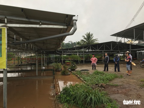 Chiến sĩ đu dây đưa người dân thoát lũ ở Tây Nguyên - Ảnh 4. Chiến sĩ đu dây đưa người dân thoát lũ ở Tây Nguyên - Ảnh 4.