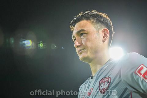 Thủ môn Văn Lâm được Muangthong United ca ngợi là biểu tượng chăm chỉ và cầu tiến - Ảnh 1. Thủ môn Văn Lâm được Muangthong United ca ngợi là biểu tượng chăm chỉ và cầu tiến - Ảnh 1.