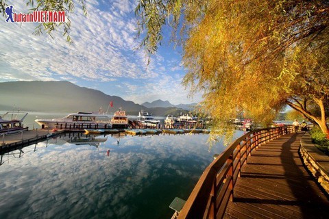 Tour đón thu vàng giảm giá trực tiếp 3-5 triệu đồng - Ảnh 6. Tour đón thu vàng giảm giá trực tiếp 3-5 triệu đồng - Ảnh 6.