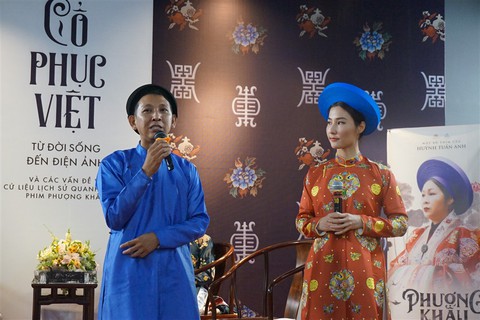 Phượng Khấu sẵn sàng nhận tranh cãi về trang phục xưa trong phim - Ảnh 3. Phượng Khấu sẵn sàng nhận tranh cãi về trang phục xưa trong phim - Ảnh 3.