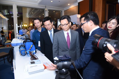 Phát triển thêm 50.000 doanh nghiệp ICT để đẩy nhanh chuyển đổi số - Ảnh 1. Phát triển thêm 50.000 doanh nghiệp ICT để đẩy nhanh chuyển đổi số - Ảnh 1.