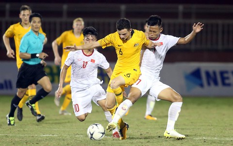Việt Nam rơi vào thế khó khi thua Úc 1-4 ở Giải U18 Đông Nam Á 2019 - Ảnh 2. Việt Nam rơi vào thế khó khi thua Úc 1-4 ở Giải U18 Đông Nam Á 2019 - Ảnh 2.