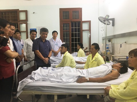 Khởi tố vụ sập giàn giáo cây xăng 1 người chết, 7 người bị thương - Ảnh 2. Khởi tố vụ sập giàn giáo cây xăng 1 người chết, 7 người bị thương - Ảnh 2.