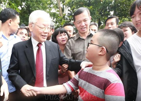 Tổng bí thư, Chủ tịch nước Nguyễn Phú Trọng dâng hương tưởng niệm Chủ tịch Hồ Chí Minh - Ảnh 3. Tổng bí thư, Chủ tịch nước Nguyễn Phú Trọng dâng hương tưởng niệm Chủ tịch Hồ Chí Minh - Ảnh 3.