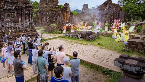 mua cham ben thap co _letrongkhang 2(read-only) mua cham ben thap co _letrongkhang 2(read-only)
