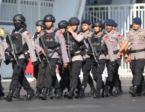 Indonesia đem xe bọc thép đến sân Bung Karno trước trận gặp Thái Lan - Ảnh 3. Indonesia đem xe bọc thép đến sân Bung Karno trước trận gặp Thái Lan - Ảnh 3.