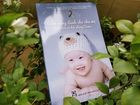 Cô giáo Tri thức trẻ vì giáo dục ra cẩm nang giúp nuôi con mắc hội chứng Down - Ảnh 3. Cô giáo Tri thức trẻ vì giáo dục ra cẩm nang giúp nuôi con mắc hội chứng Down - Ảnh 3.
