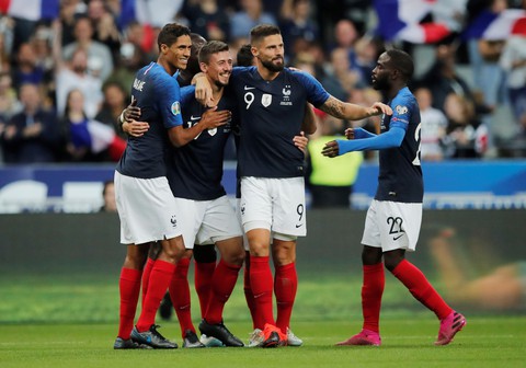 ‘Thần đồng’ Sancho tỏa sáng, tuyển Anh lội ngược dòng đá bại Kosovo 5-3 - Ảnh 4. ‘Thần đồng’ Sancho tỏa sáng, tuyển Anh lội ngược dòng đá bại Kosovo 5-3 - Ảnh 4.