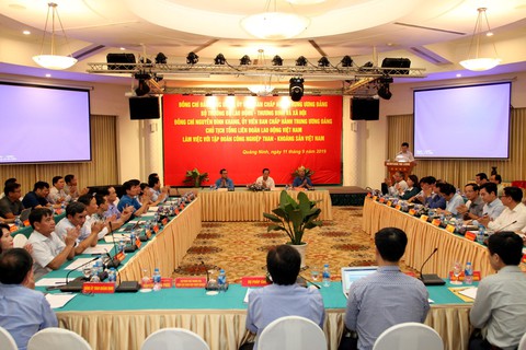 Tập đoàn Than - khoáng sản đề nghị tuổi nghỉ hưu thợ lò là 50 - Ảnh 2. Tập đoàn Than - khoáng sản đề nghị tuổi nghỉ hưu thợ lò là 50 - Ảnh 2.