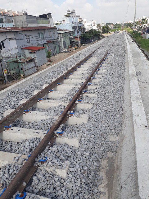 14-9, thông tuyến đường sắt qua cầu Bình Lợi mới - Ảnh 1. 14-9, thông tuyến đường sắt qua cầu Bình Lợi mới - Ảnh 1.