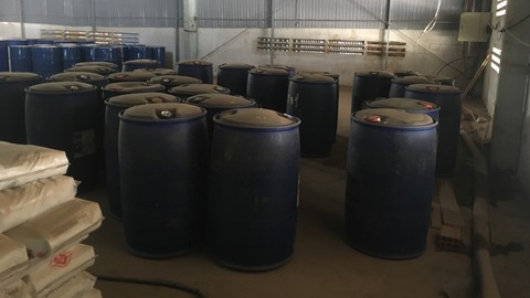 Bóc gỡ thêm 2 kho hóa chất dùng chế ma túy do người Trung Quốc cầm đầu ở Bình Định - Ảnh 1. Bóc gỡ thêm 2 kho hóa chất dùng chế ma túy do người Trung Quốc cầm đầu ở Bình Định - Ảnh 1.