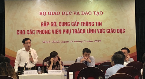 13 cán bộ Bộ GD-ĐT không được thông báo việc hủy xem xét kỷ luật? - Ảnh 1. 13 cán bộ Bộ GD-ĐT không được thông báo việc hủy xem xét kỷ luật? - Ảnh 1.