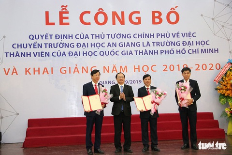 Công bố quyết định ĐH An Giang là thành viên ĐH Quốc gia TP.HCM - Ảnh 1. Công bố quyết định ĐH An Giang là thành viên ĐH Quốc gia TP.HCM - Ảnh 1.