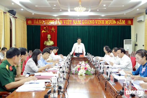 Các cuộc họp ở Nghệ An không còn chai nước nhựa - Ảnh 1. Các cuộc họp ở Nghệ An không còn chai nước nhựa - Ảnh 1.