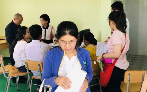 Cầm trăm triệu đến Vicky ở quận 2 mong du học, mộng tan tiền mất - Ảnh 1. Cầm trăm triệu đến Vicky ở quận 2 mong du học, mộng tan tiền mất - Ảnh 1.