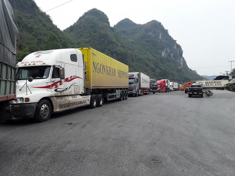 Kiểm soát chặt việc xuất nhập khẩu qua biên giới với Trung Quốc - Ảnh 1. Kiểm soát chặt việc xuất nhập khẩu qua biên giới với Trung Quốc - Ảnh 1.