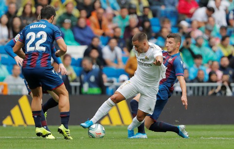 Dẫn trước đối thủ 3-0, Real Madrid suýt mất 3 điểm trong ngày Hazard ra mắt - Ảnh 3. Dẫn trước đối thủ 3-0, Real Madrid suýt mất 3 điểm trong ngày Hazard ra mắt - Ảnh 3.