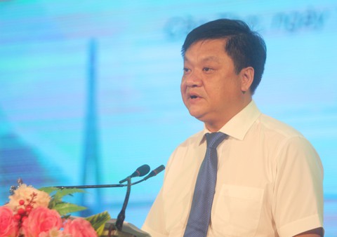 Tôi ướt cả hai chân mà vẫn vào được giảng đường - Ảnh 5. Tôi ướt cả hai chân mà vẫn vào được giảng đường - Ảnh 5.