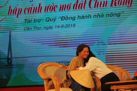 Tôi ướt cả hai chân mà vẫn vào được giảng đường - Ảnh 1. Tôi ướt cả hai chân mà vẫn vào được giảng đường - Ảnh 1.