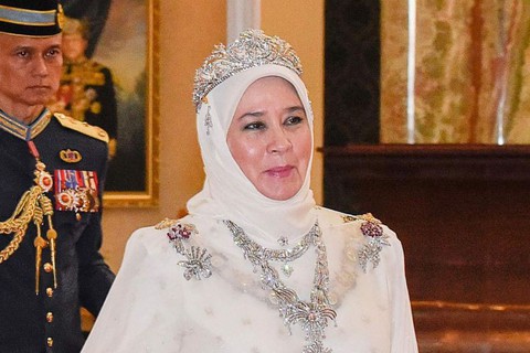 Hoàng hậu Malaysia không muốn cảnh sát bắt nghi phạm xúc phạm bà trên mạng xã hội - Ảnh 1. Hoàng hậu Malaysia không muốn cảnh sát bắt nghi phạm xúc phạm bà trên mạng xã hội - Ảnh 1.