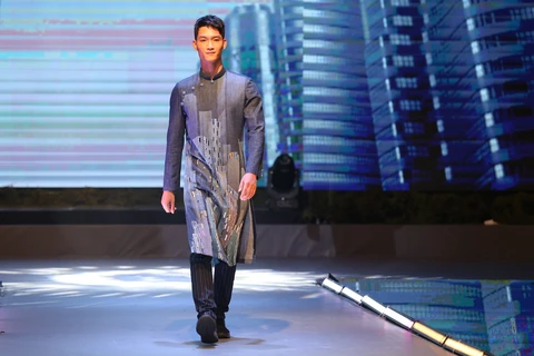 Quán quân Mister Việt Nam 2019 trị giá 1 tỉ đồng chia cho 2 người mẫu - Ảnh 6. Quán quân Mister Việt Nam 2019 trị giá 1 tỉ đồng chia cho 2 người mẫu - Ảnh 6.