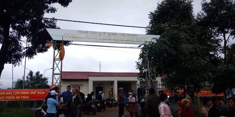 Vướng dây cáp nhiễm điện giữa đường, 2 học sinh tử vong - Ảnh 3. Vướng dây cáp nhiễm điện giữa đường, 2 học sinh tử vong - Ảnh 3.