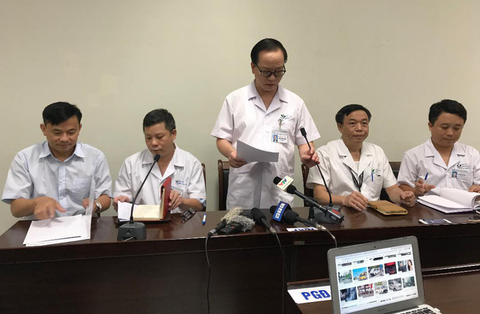 Bé 3 tuổi bị bỏ quên trên xe được cứu sống là trường hợp hi hữu - Ảnh 1. Bé 3 tuổi bị bỏ quên trên xe được cứu sống là trường hợp hi hữu - Ảnh 1.