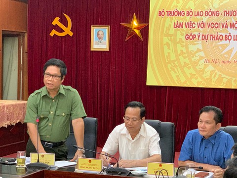 Giữ nguyên 48 giờ làm việc một tuần, không tăng giờ làm thêm - Ảnh 3. Giữ nguyên 48 giờ làm việc một tuần, không tăng giờ làm thêm - Ảnh 3.