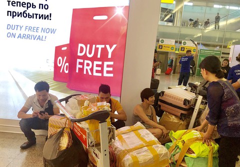 Bay như chim, tha sả ớt qua xứ Bạch Dương - Ảnh 1. Bay như chim, tha sả ớt qua xứ Bạch Dương - Ảnh 1.