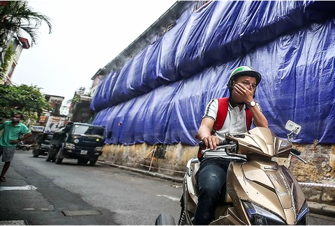 Hà Nội tuyên bố hàm lượng thủy ngân trong không khí dưới ngưỡng cho phép - Ảnh 1. Hà Nội tuyên bố hàm lượng thủy ngân trong không khí dưới ngưỡng cho phép - Ảnh 1.