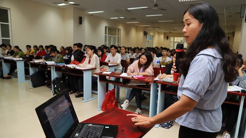 Nâng trường đại học lên đại học, để làm gì? - Ảnh 1. Nâng trường đại học lên đại học, để làm gì? - Ảnh 1.