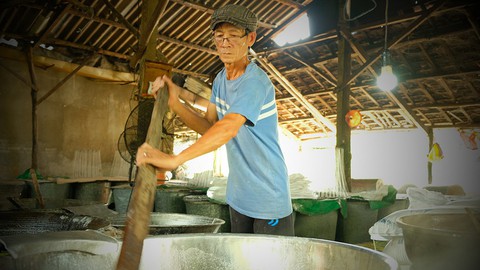 Lửa nghề truyền mãi ngàn sau - Kỳ 2: Lấy tinh hoa của đường - Ảnh 1. Lửa nghề truyền mãi ngàn sau - Kỳ 2: Lấy tinh hoa của đường - Ảnh 1.
