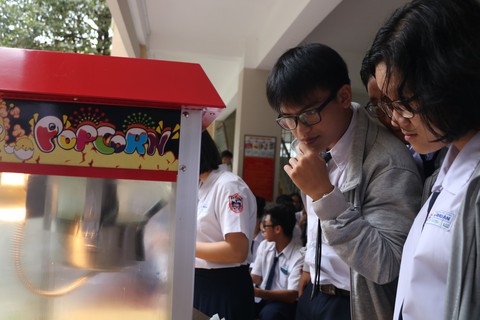Học sinh làm bắp rang bơ để... học hóa - Ảnh 4. Học sinh làm bắp rang bơ để... học hóa - Ảnh 4.